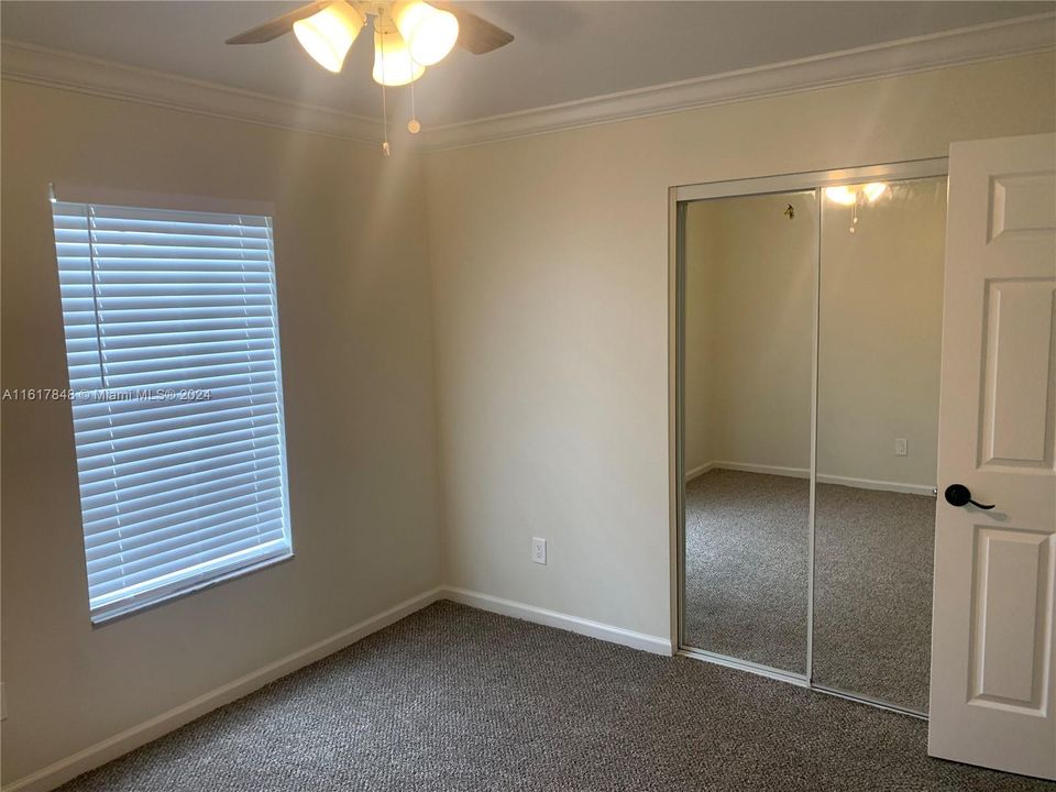 For Rent: $2,650 (3 beds, 2 baths, 1176 Square Feet)