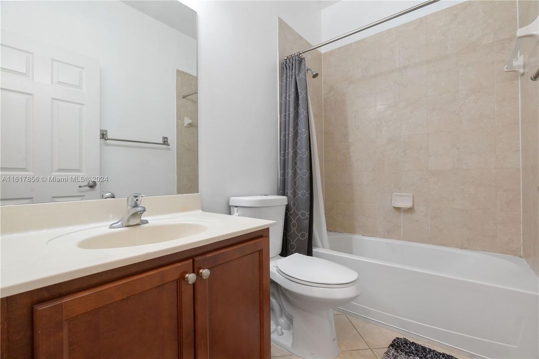 For Rent: $3,650 (3 beds, 2 baths, 1589 Square Feet)