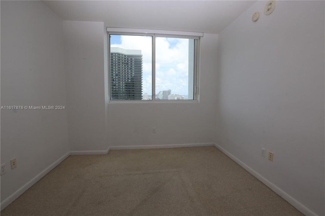 For Rent: $3,800 (2 beds, 2 baths, 1203 Square Feet)