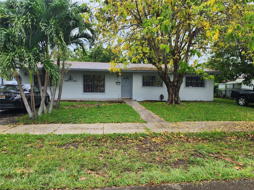 Recently Rented: $2,500 (3 beds, 1 baths, 0 Square Feet)