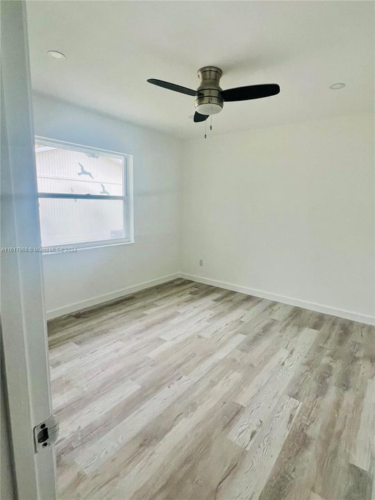 For Rent: $3,000 (3 beds, 2 baths, 1910 Square Feet)