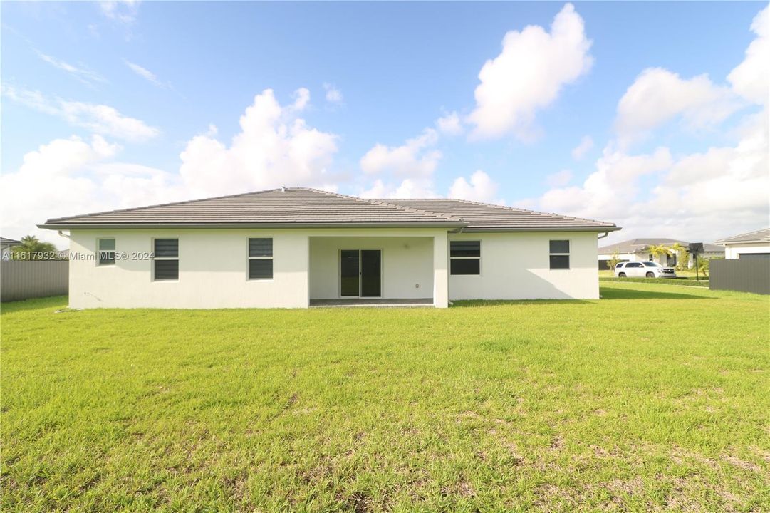 For Sale: $745,000 (3 beds, 2 baths, 2137 Square Feet)