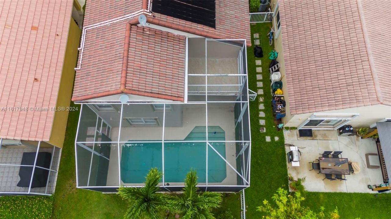 Recientemente alquilado: $4,499 (4 camas, 2 baños, 2347 Pies cuadrados)