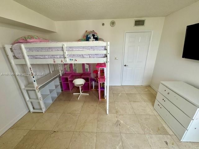 For Rent: $4,500 (3 beds, 2 baths, 1447 Square Feet)