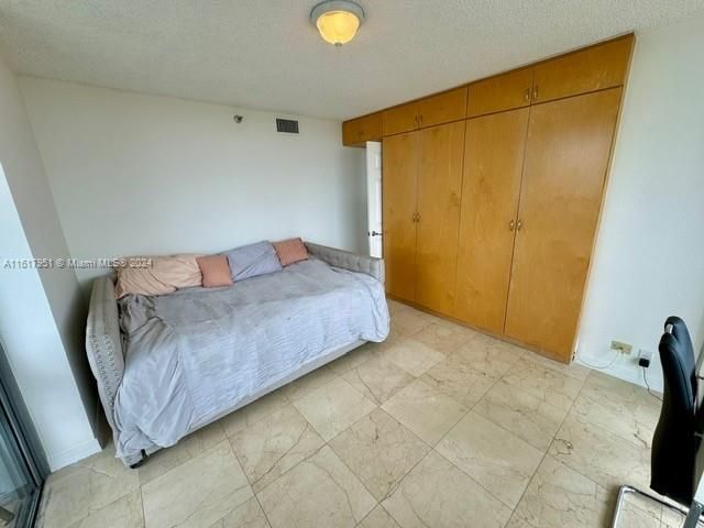 For Rent: $4,500 (3 beds, 2 baths, 1447 Square Feet)