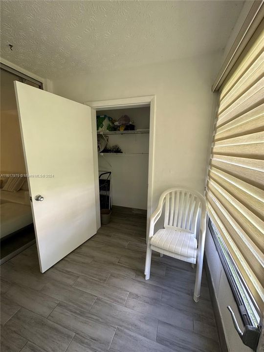 For Rent: $1,900 (2 beds, 2 baths, 1005 Square Feet)