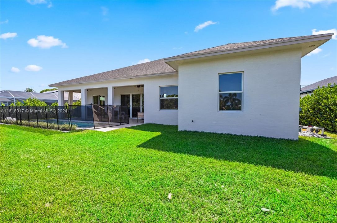 Active With Contract: $679,750 (4 beds, 3 baths, 2409 Square Feet)