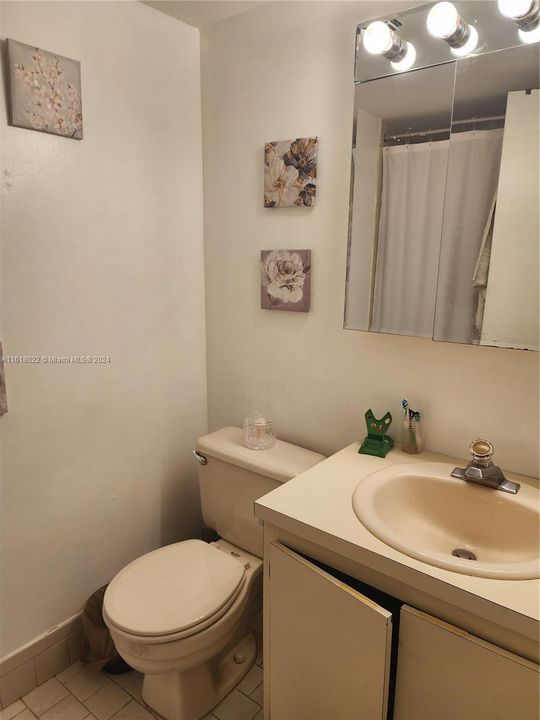 For Sale: $315,000 (3 beds, 2 baths, 1215 Square Feet)