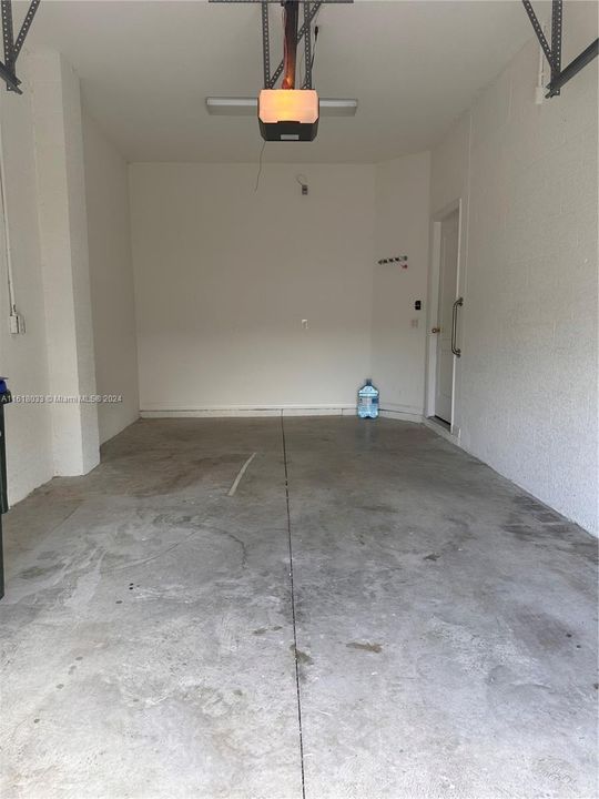 For Rent: $1,900 (2 beds, 2 baths, 1268 Square Feet)