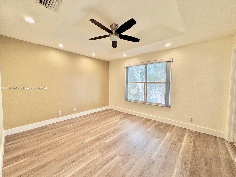 For Rent: $3,000 (3 beds, 2 baths, 1396 Square Feet)