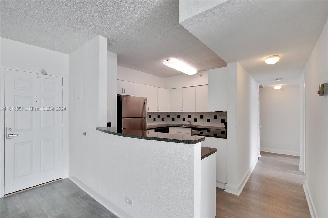 For Rent: $5,138 (2 beds, 2 baths, 1155 Square Feet)