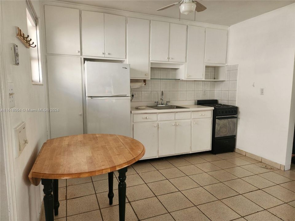 For Rent: $1,750 (1 beds, 1 baths, 0 Square Feet)