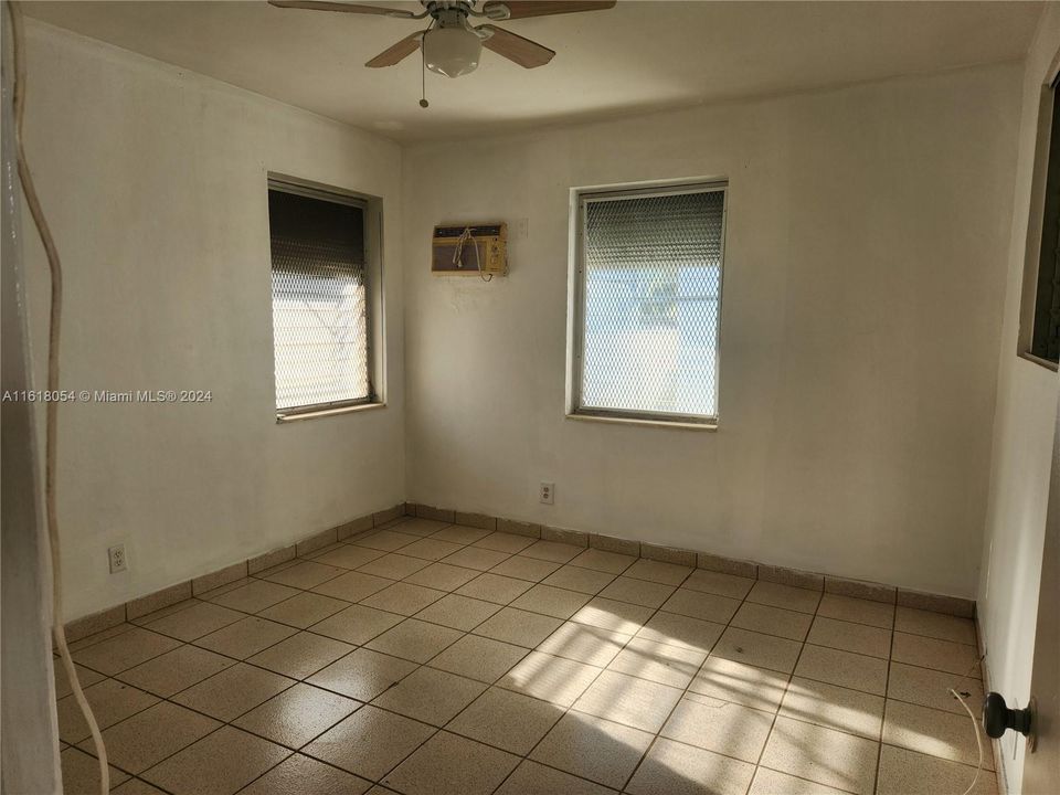 For Rent: $1,750 (1 beds, 1 baths, 0 Square Feet)