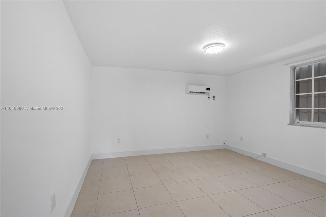 For Rent: $2,500 (2 beds, 2 baths, 2553 Square Feet)