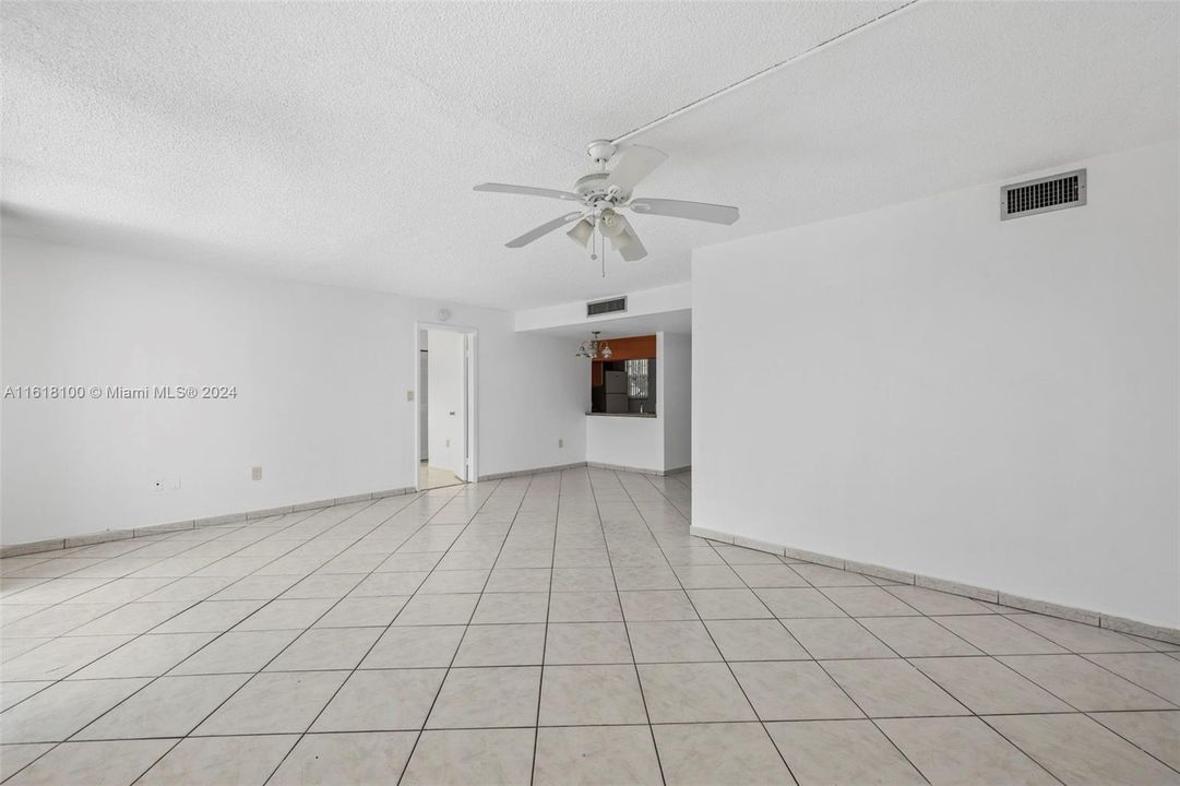 For Rent: $2,800 (3 beds, 2 baths, 1328 Square Feet)