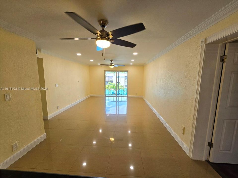 For Rent: $3,000 (3 beds, 2 baths, 1090 Square Feet)