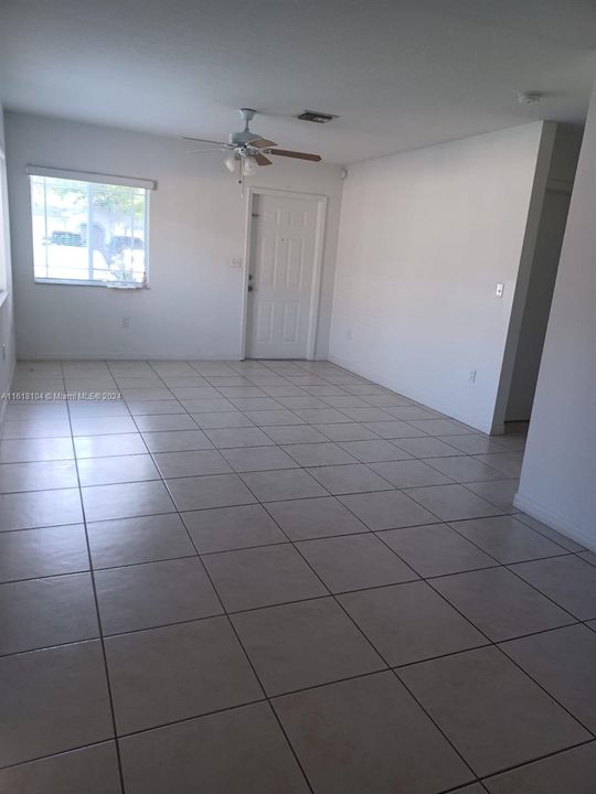 For Rent: $2,200 (3 beds, 2 baths, 1065 Square Feet)