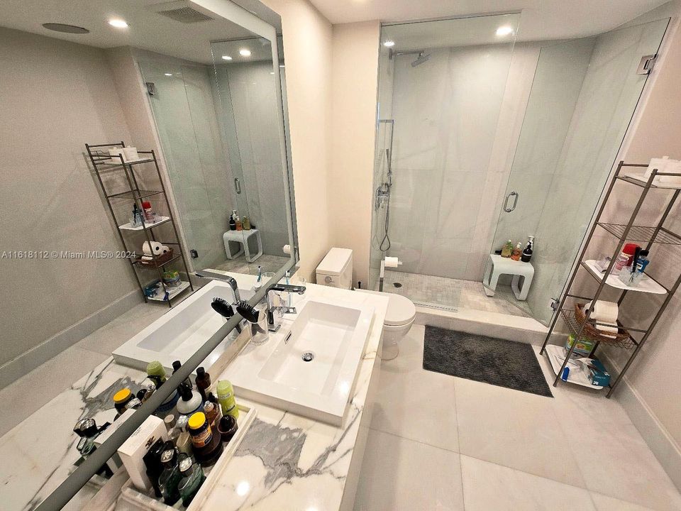 En Venta: $3,185,000 (4 camas, 4 baños, 3084 Pies cuadrados)