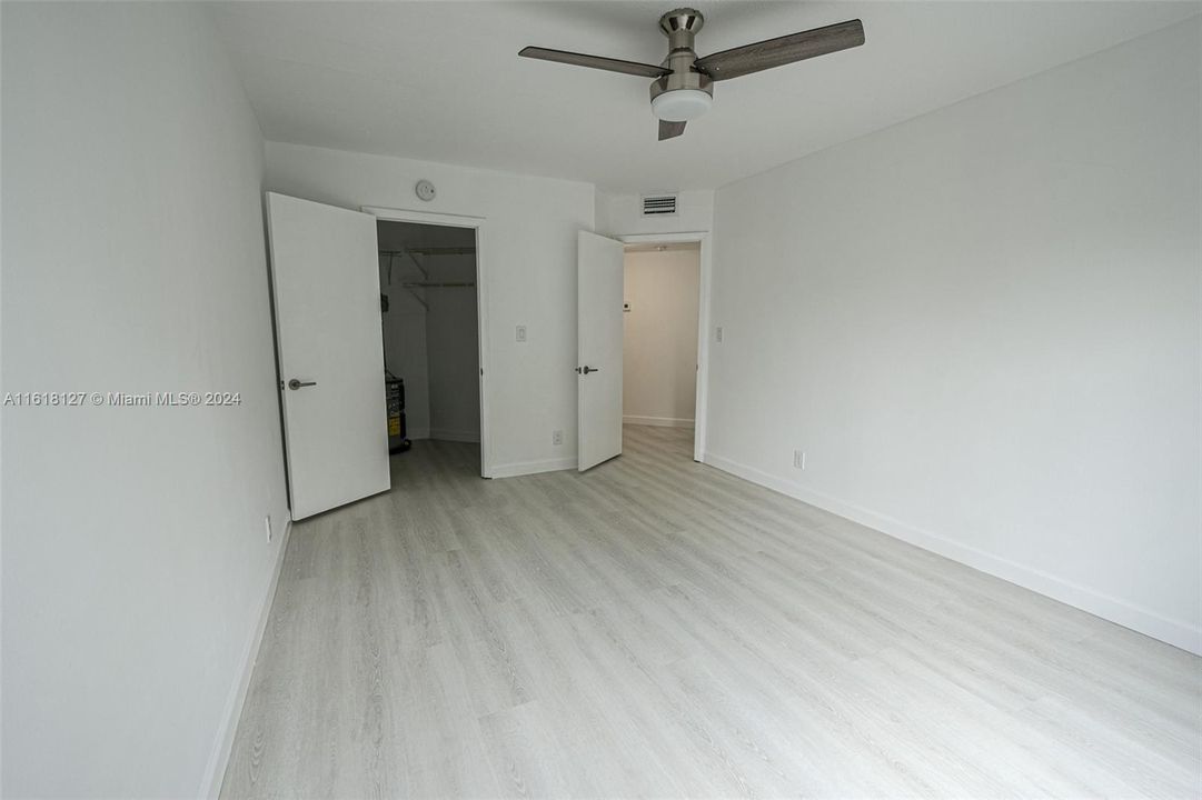 For Rent: $2,250 (1 beds, 1 baths, 710 Square Feet)