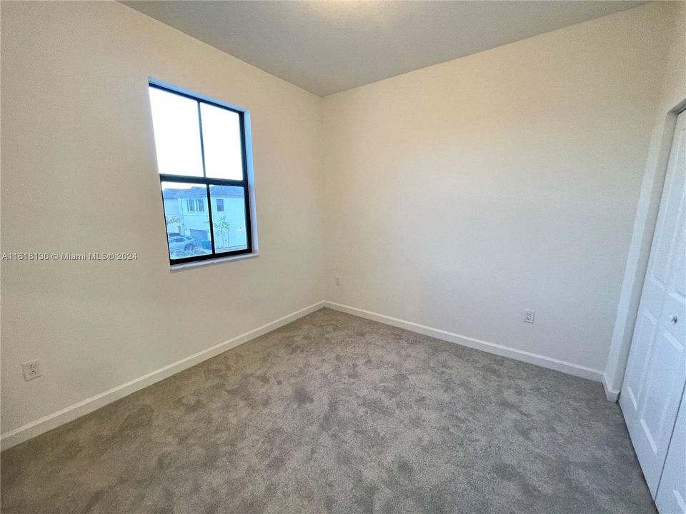 Recently Rented: $2,900 (3 beds, 2 baths, 0 Square Feet)