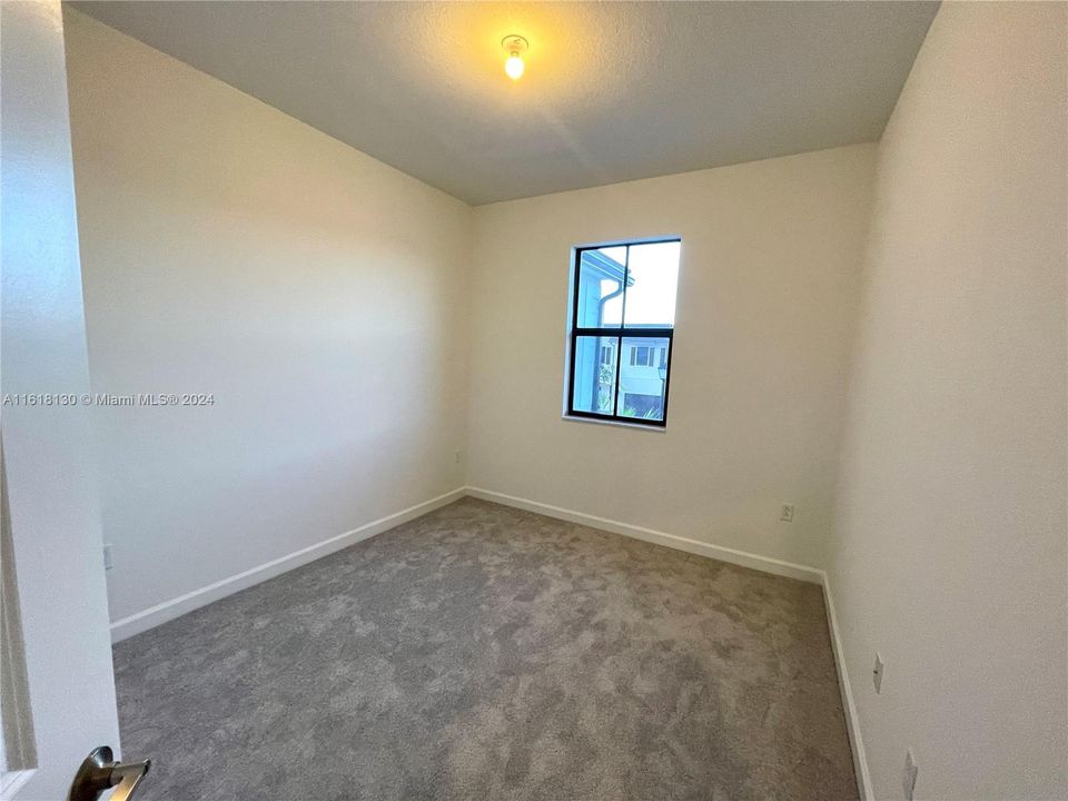 Recently Rented: $2,900 (3 beds, 2 baths, 0 Square Feet)