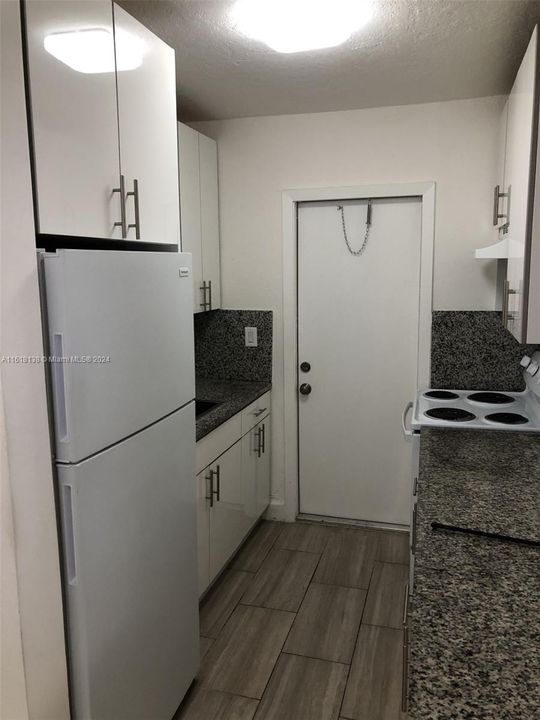 For Rent: $1,750 (1 beds, 1 baths, 675 Square Feet)