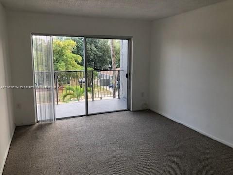 For Rent: $1,650 (1 beds, 1 baths, 815 Square Feet)