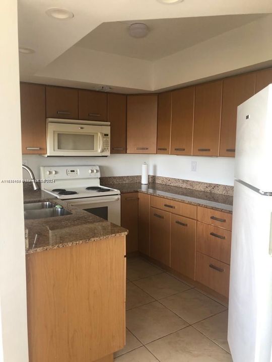 Recently Sold: $259,000 (2 beds, 2 baths, 1132 Square Feet)