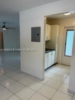 For Rent: $2,350 (1 beds, 1 baths, 688 Square Feet)