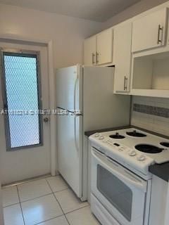 For Rent: $2,350 (1 beds, 1 baths, 688 Square Feet)