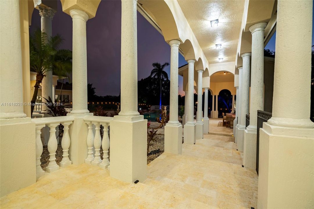 En Venta: $7,295,000 (10 camas, 9 baños, 14294 Pies cuadrados)