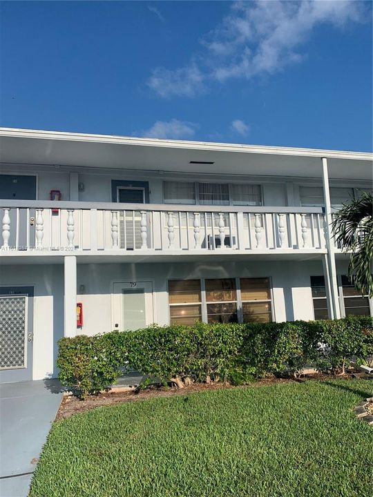 Active With Contract: $80,000 (1 beds, 1 baths, 700 Square Feet)