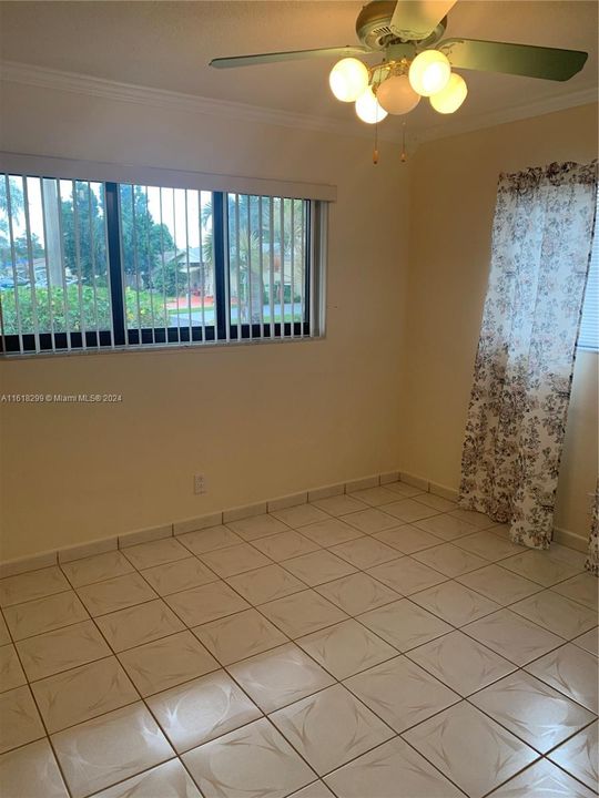 For Rent: $2,300 (2 beds, 1 baths, 1102 Square Feet)