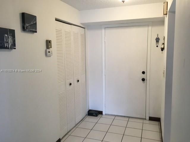 For Rent: $2,250 (2 beds, 2 baths, 1190 Square Feet)