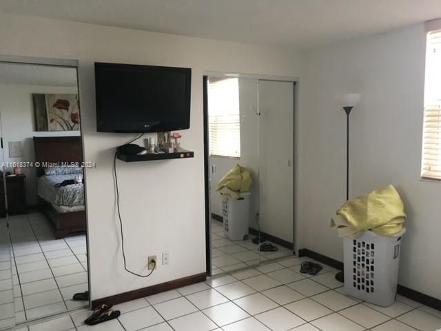 For Rent: $2,250 (2 beds, 2 baths, 1190 Square Feet)