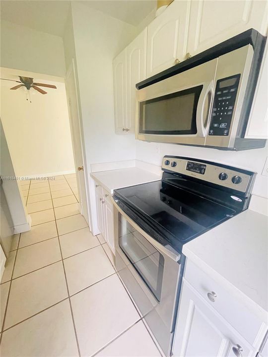 Recently Rented: $1,600 (1 beds, 1 baths, 640 Square Feet)