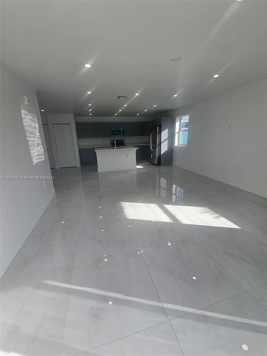 Recently Rented: $3,200 (2 beds, 1 baths, 0 Square Feet)