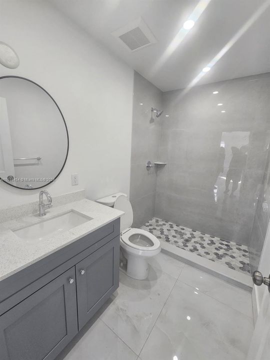 Recently Rented: $1,800 (0 beds, 1 baths, 0 Square Feet)