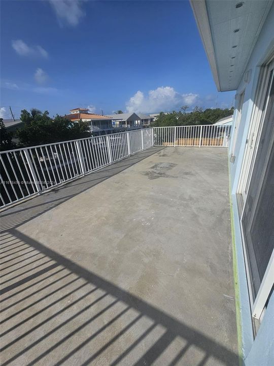 Recently Rented: $1,800 (0 beds, 1 baths, 0 Square Feet)