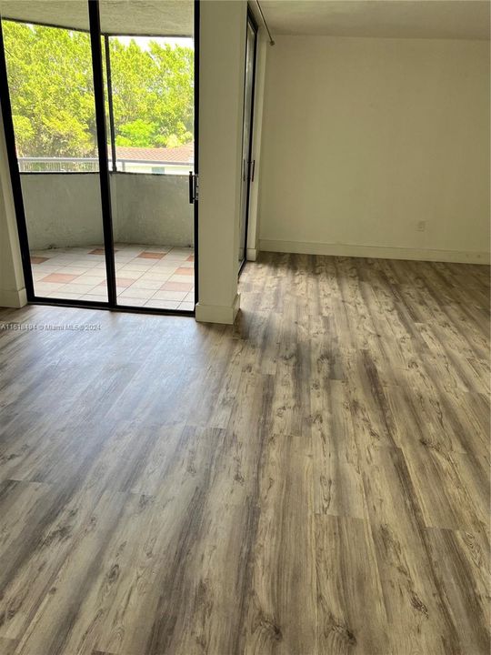 Recently Rented: $1,900 (1 beds, 1 baths, 796 Square Feet)