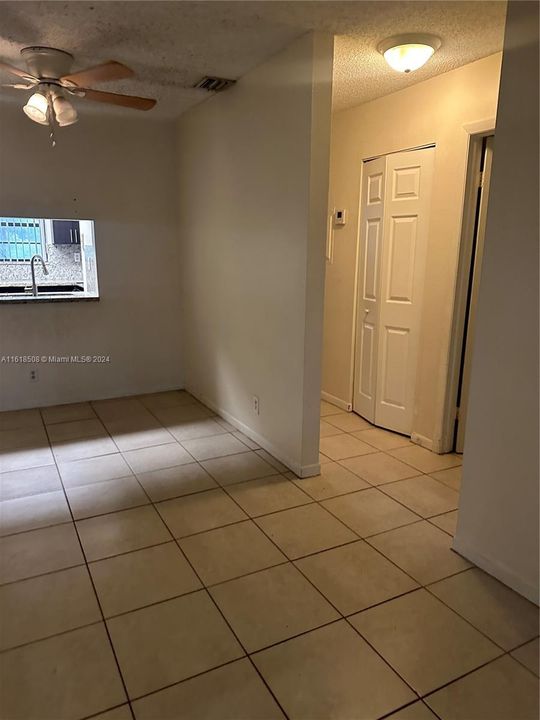 Recently Rented: $1,900 (2 beds, 2 baths, 770 Square Feet)