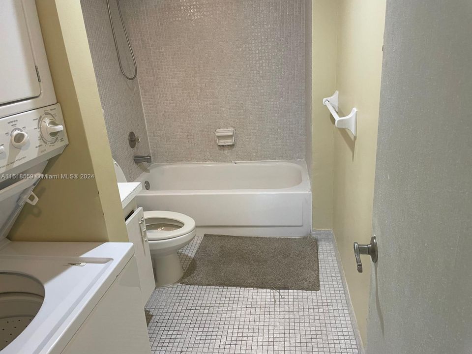 For Sale: $130,000 (2 beds, 2 baths, 1016 Square Feet)