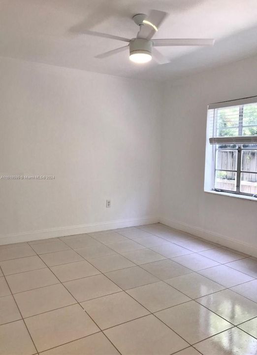 For Rent: $1,750 (1 beds, 1 baths, 548 Square Feet)