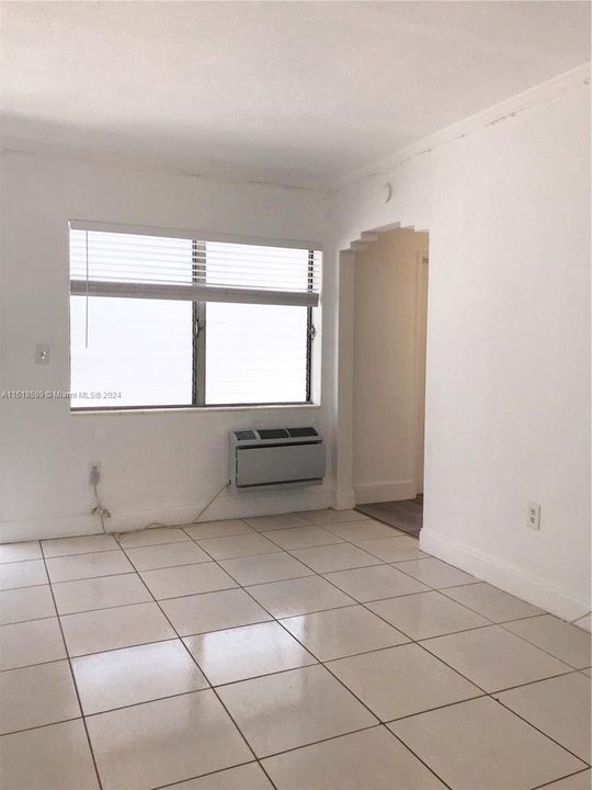 For Rent: $1,750 (1 beds, 1 baths, 548 Square Feet)