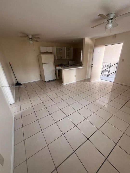 For Rent: $1,900 (1 beds, 1 baths, 8723 Square Feet)