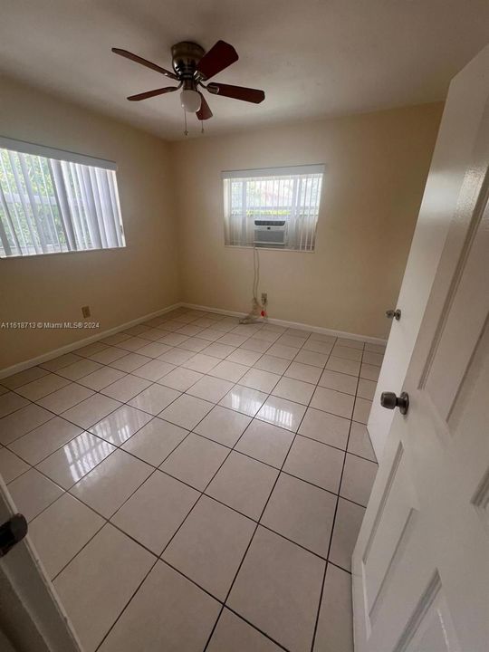 For Rent: $1,900 (1 beds, 1 baths, 8723 Square Feet)