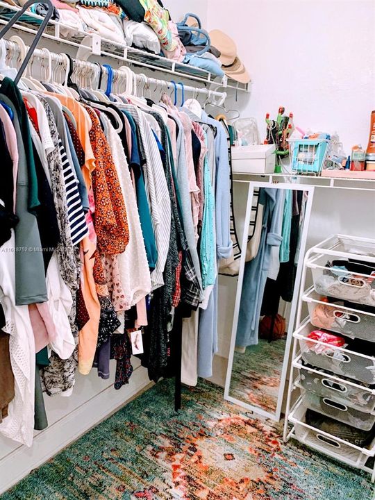 Recently Rented: $1,900 (0 beds, 1 baths, 0 Square Feet)