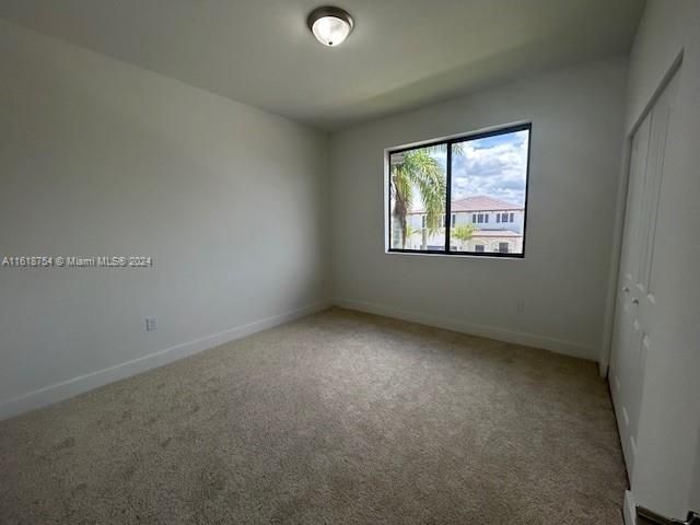 最近租的: $4,800 (5 贝兹, 4 浴室, 0 平方英尺)