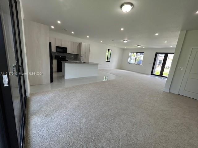 最近租的: $4,800 (5 贝兹, 4 浴室, 0 平方英尺)