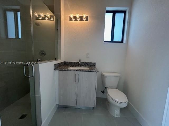 最近租的: $4,800 (5 贝兹, 4 浴室, 0 平方英尺)